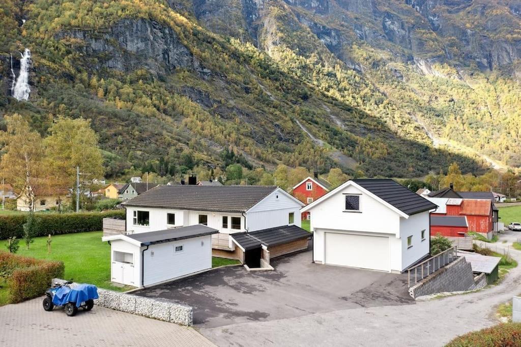 Villa Fint Hus I Flam Aurland Exterior foto