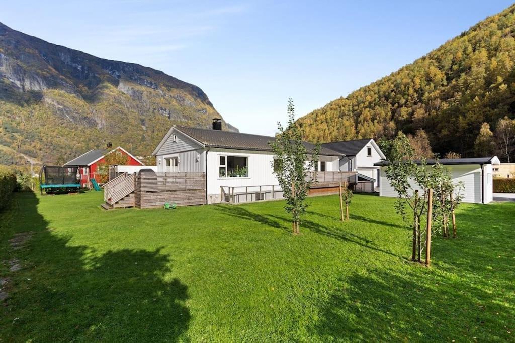Villa Fint Hus I Flam Aurland Exterior foto